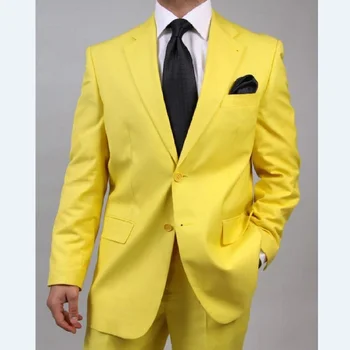 צהוב הנשף חליפות גברים על הבמה 2 חתיכת חתונה מותאם אישית טוקסידו עם מחורצים דש השושבינים האופנה הגברי 